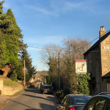 Shepherds Hut Slad Valley Cotswolds Painswick Exterior photo