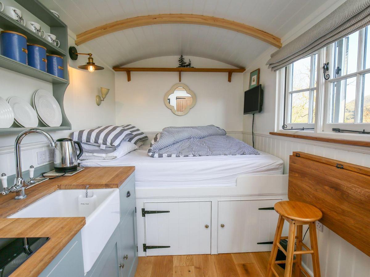 Holiday home Shepherds Hut Slad Valley Cotswolds *