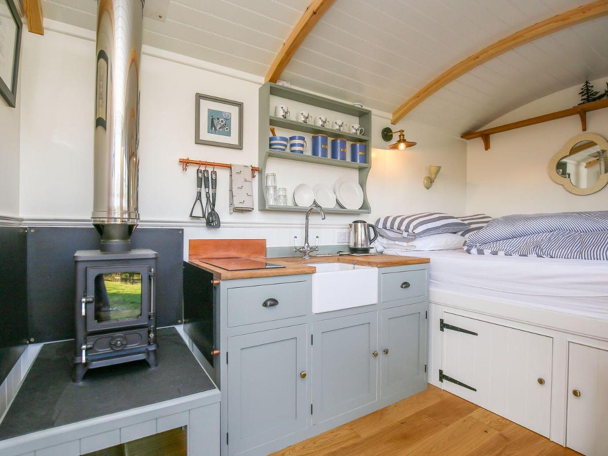 Shepherds Hut Slad Valley Cotswolds Holiday home *