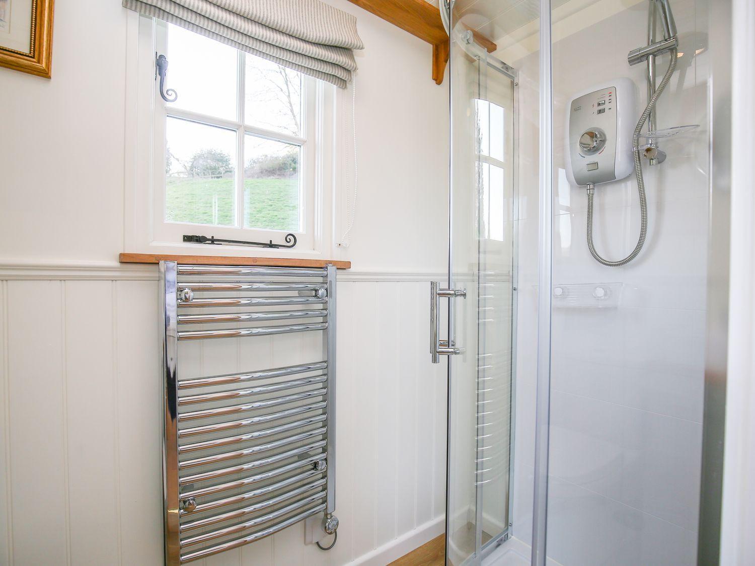 Shepherds Hut Slad Valley Cotswolds