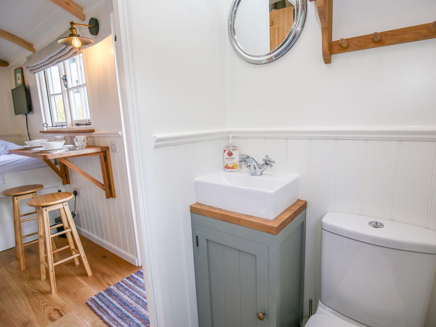 Shepherds Hut Slad Valley Cotswolds Holiday home